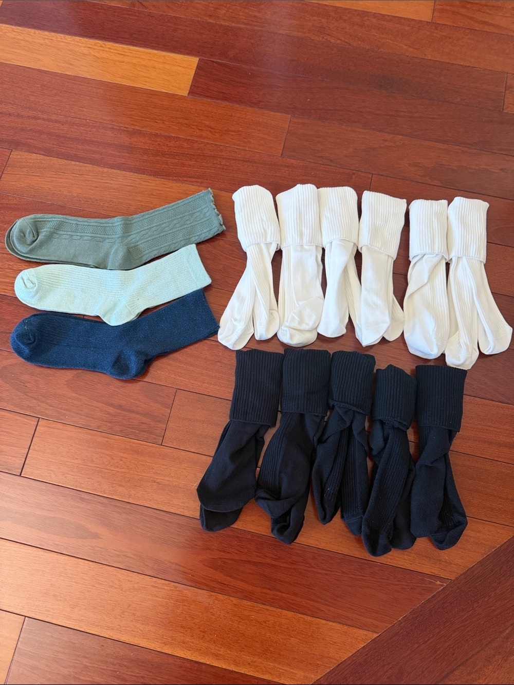 Women's Classic Crew Socks - White, Black & Green